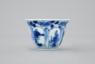 Een set van zes Chinese blauw-witte kopjes en schoteltjes, Kangxi
