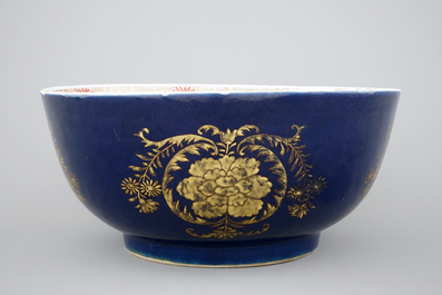 A large Chinese blue ground bowl with gilt decorations, 18th C.