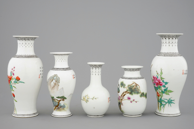 Five Chinese famille rose vases and a dish, Republic, 20th C.