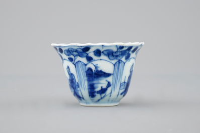Een set van zes Chinese blauw-witte kopjes en schoteltjes, Kangxi