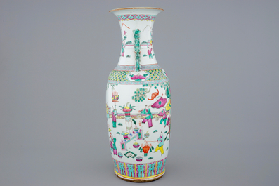 A Chinese famille rose vase with playing children, 19th C.