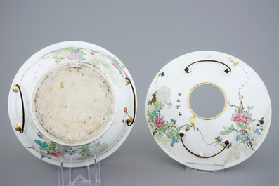 A fine Chinese famille rose warming bowl and cover, 19/20th C.