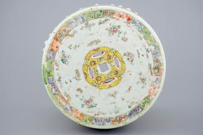 A Chinese famille rose garden seat, 19th C.