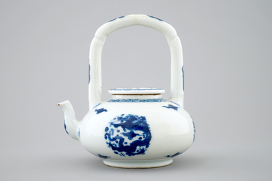 A Chinese blue and white high-handled dragons teapot, Kangxi