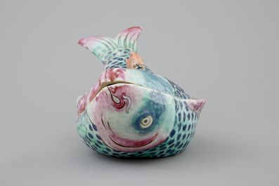 A Chinese famille rose carp-shaped tureen and cover, Qianlong, 18th C.
