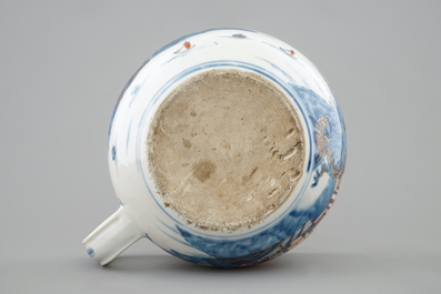 A Chinese Imari style chamber pot, Qianlong, 18th C.
