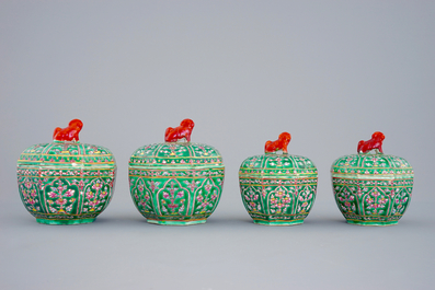 Four Chinese Bencharong porcelain thai market boxes and covers, 19th C.