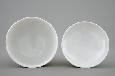 Un bol &agrave; chauffer et son couvercle en porcelaine de Chine Bencharong pour le march&eacute; thai, 19/20&egrave;me