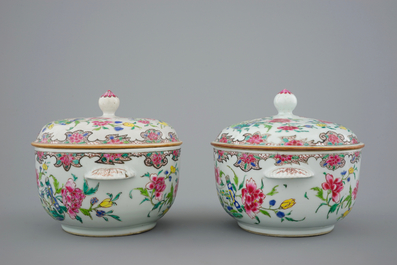 Twee paar Chinese famille rose dekselterrines, Qianlong, 18e eeuw