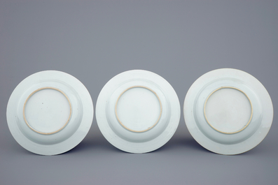 Een set van zes Chine de commande wapenborden met bianco sopra bianco rand, Qianlong, 18e eeuw