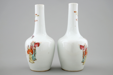 A pair of Chinese famille rose bottle vases, 19th C.