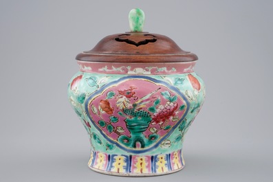 A Chinese turquoise ground "Straits" jar and jade-finial cover for the Indonesian market, 19th C.