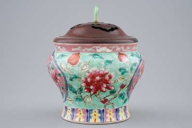 A Chinese turquoise ground "Straits" jar and jade-finial cover for the Indonesian market, 19th C.