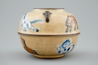 A globular Chinese vase with horses on a crackled brown ground, 18/19th C.