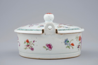 Een Chinees famille rose botervlootje, Qianlong, 18e eeuw