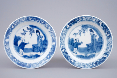 A Chinese blue and white klapmuts bowl and a pair of small plates, Kangxi