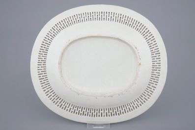 A Chinese Rockefeller style pierced rim grisaille and gilt oval plate, 18th C.