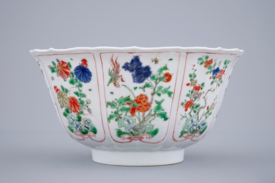 A fine Chinese famille verte bowl with floral design, Kangxi