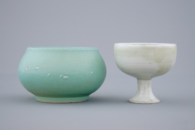A Chinese turquoise brushwasher, 17/18th C. and a white glazed stem cup, Ming Dynasty, 16/17th C.