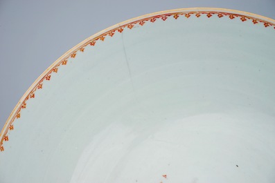 A large Chinese famille rose mandarin bowl, Qianlong, 18th C.