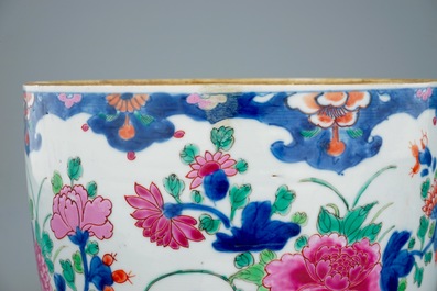 A large Chinese famille rose bowl with cover, Qianlong 18th C.