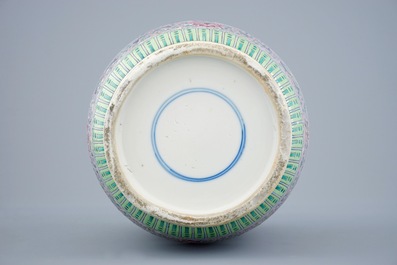 A fine Chinese famille rose vase, 19th C.