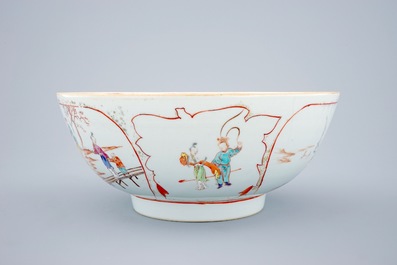 A large Chinese famille rose mandarin bowl, Qianlong, 18th C.
