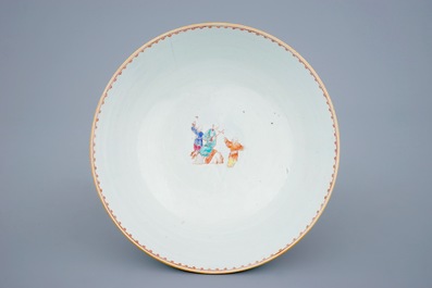A large Chinese famille rose mandarin bowl, Qianlong, 18th C.