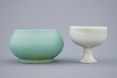 A Chinese turquoise brushwasher, 17/18th C. and a white glazed stem cup, Ming Dynasty, 16/17th C.