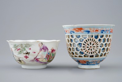 A Chinese famille rose cup, Yongzheng and an Imari-style double walled cup, Kangxi