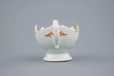 Une sauci&egrave;re en porcelaine de Chine pour l'export aux armes de la famille "De Heere", Qianlong, ca. 1763