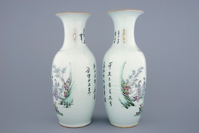 A pair of Chinese famille rose vases with ladies in a garden, 19/20th C.