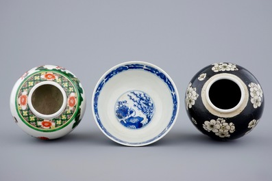 2 Chinese ginger jars in famille verte and noire with a blue and white dragon bowl, 19th C.