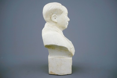 Un buste de Mao en biscuit, Chine, 20&egrave;me