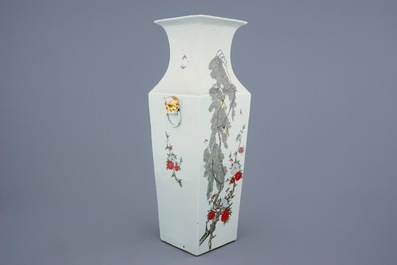 A Chinese famille rose square vase with birds among flowers, 19/20th C.