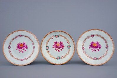 A Chinese famille rose 35-piece service with "John Adams" pattern, Qianlong, 18th C.