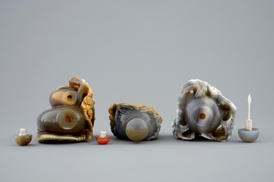 Un lot de 3 tabati&egrave;res en agate, Chine, 20&egrave;me