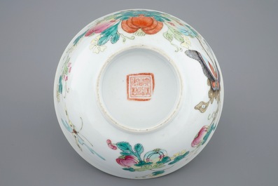 A Chinese famille rose vase with applied flowers and a bowl, 19th C.