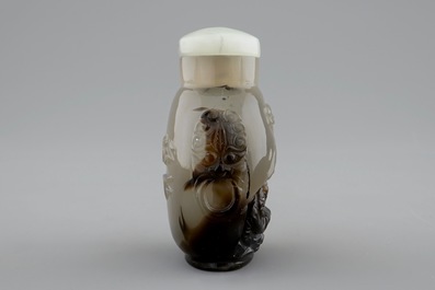 A fine Chinese agate snuff bottle, 18/19th C.