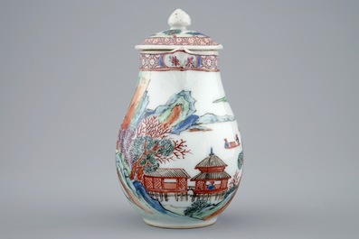 Un pot &agrave; lait et une soucoupe en porcelaine de Chine famille rose, Yongzheng, 1723-1735