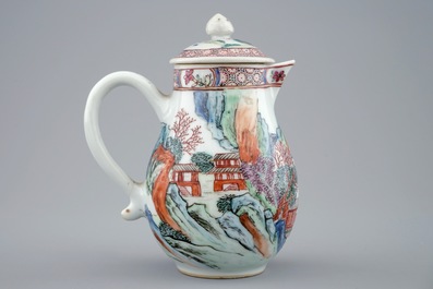 Un pot &agrave; lait et une soucoupe en porcelaine de Chine famille rose, Yongzheng, 1723-1735