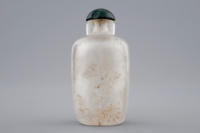 Two Chinese encrusted rock crystal and agate snuff bottles, 19/20th C.