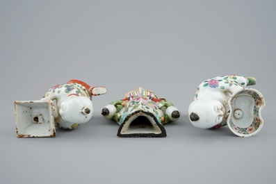 Two Chinese famille rose figures and a wall vase, 18/19th C.