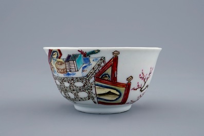 Une tasse et soucoupe en porcelaine de Chine famille rose coquille d'oeuf au danseuse, Yongzheng, 1723-1735