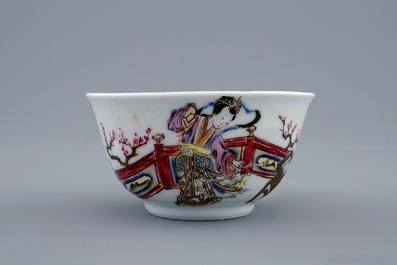 Une tasse et soucoupe en porcelaine de Chine famille rose coquille d'oeuf au danseuse, Yongzheng, 1723-1735