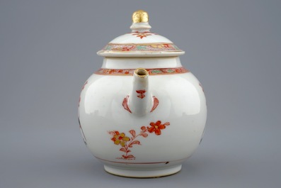 A Chinese famille verte teapot and cover, Kangxi