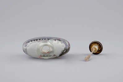 Un lot de 4 tabati&egrave;res en jade et verre, Chine, 18/20&egrave;me