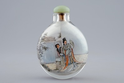 Une tabati&egrave;re en verre peint &agrave; l'int&eacute;rieur, Chine, 20&egrave;me