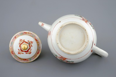 A Chinese famille verte teapot and cover, Kangxi