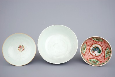Een lot van 10 diverse Chinese famille rose en Bencharong kommen, 19/20e eeuw